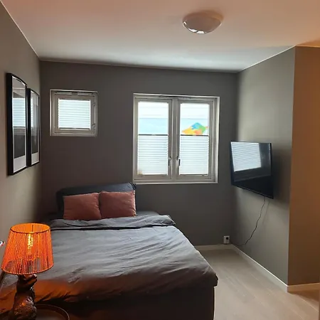 Apartment Beautiful House - Walking Distance Of Everything