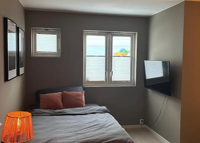 Apartament Beautiful House - Walking Distance Of Everything